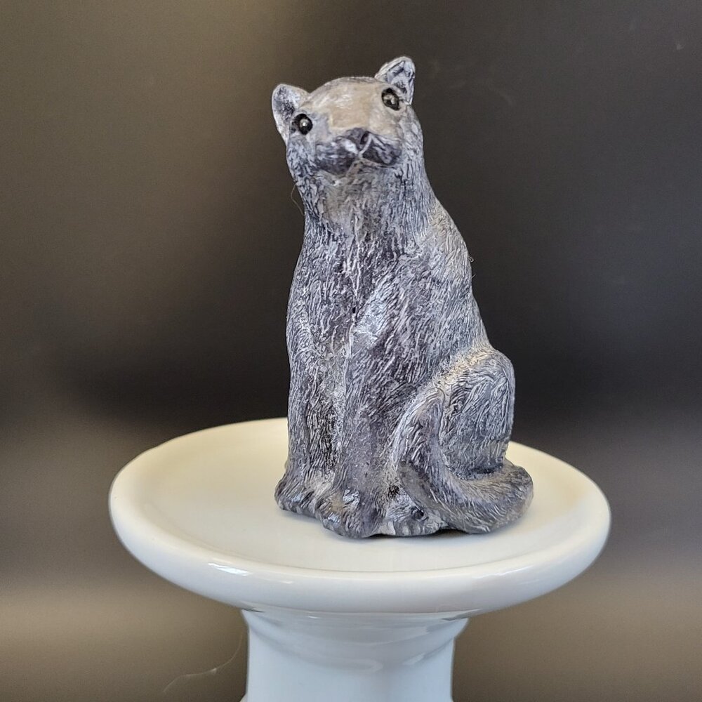 A Wolf Original Cougar figurine Grey White 1970s Canada Vintage